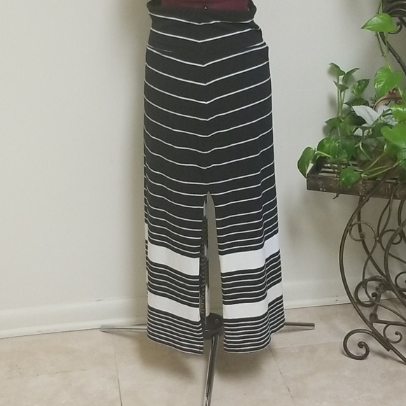 Athleta Women's Skirt Size XS - Picture 2 of 4